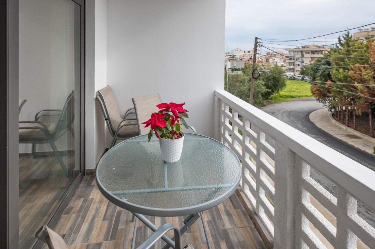 Happy Stay Apartment - Halefka Court Larnaka Exterior foto